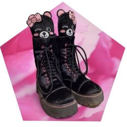 DollsKill Sugar Thrillz Faux Fur Teddy Bear Platform Goth Combat Boots Size 8