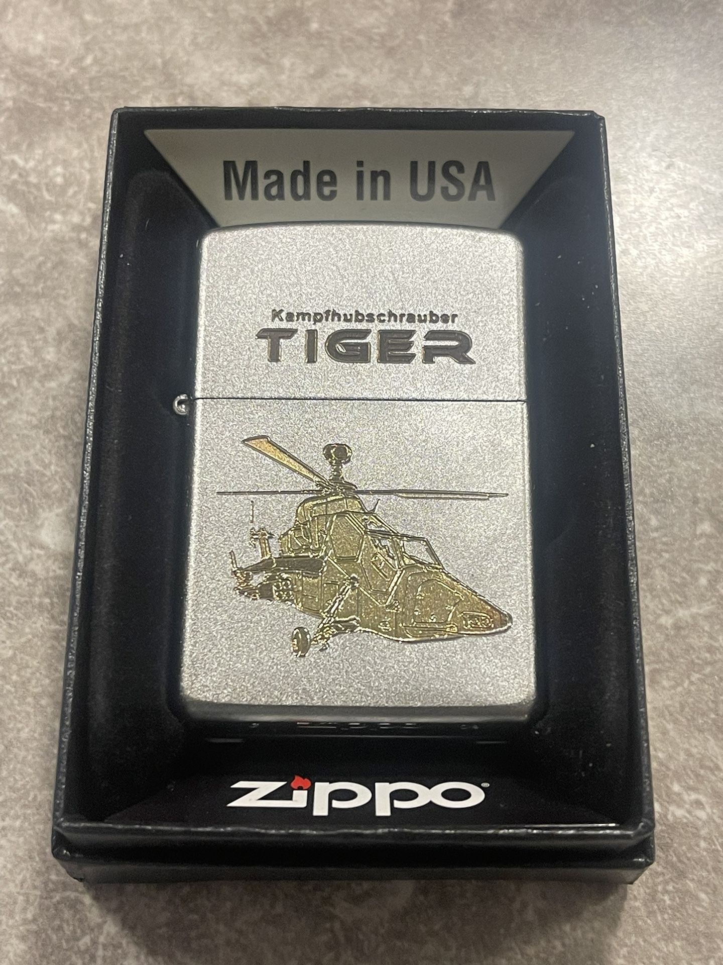 ZIPPO 2009 GERMAN MILITARY HELICOPTER TIGER LIGHTER UNFIRED V964