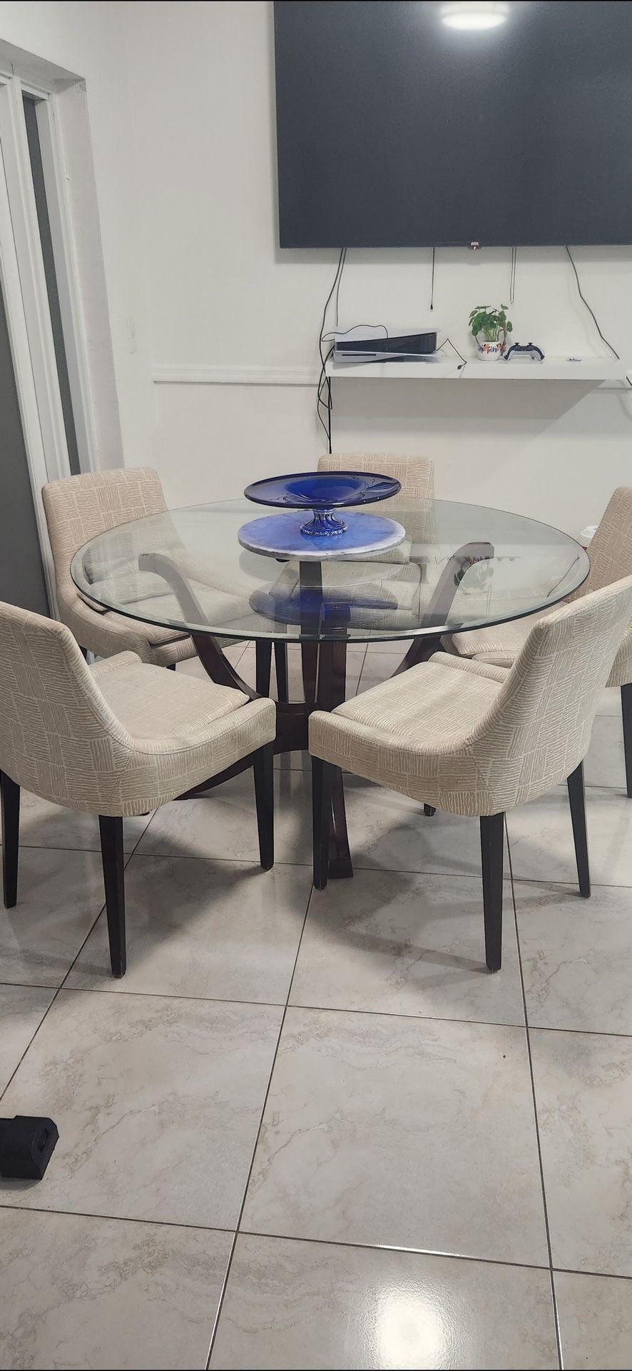 Dining Table 5 Chairs