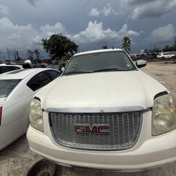 11” Yukon For Parts! 