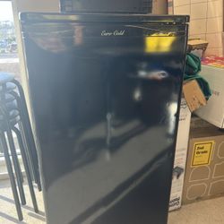 Mini Fridge With freezer 