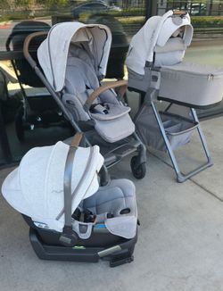 Nuna Mixx stroller, car seat and bassinette