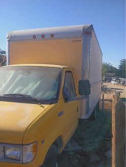 1999 e350 box truck . Engine no good. Good for parts
