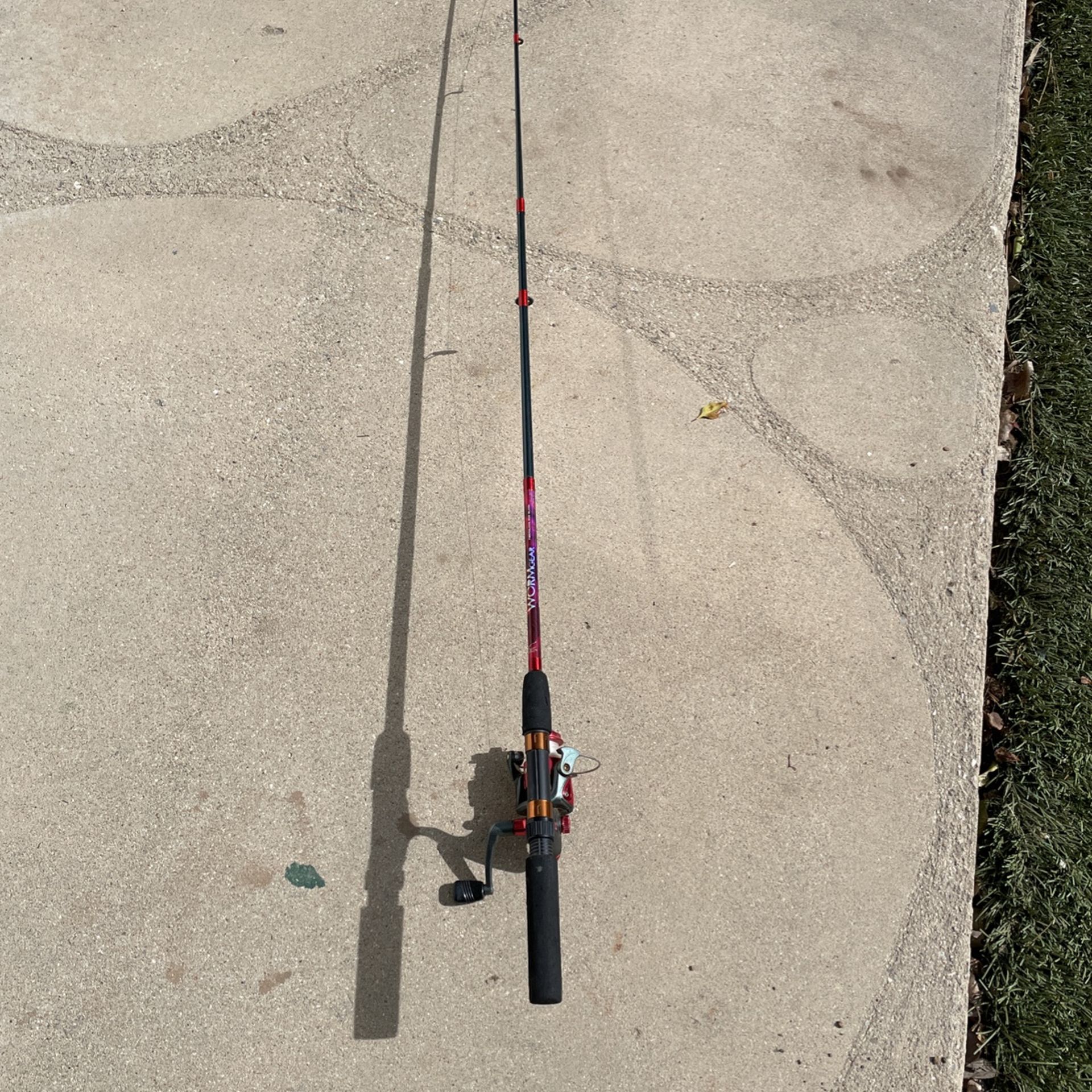 Worm Gear Fishing Rod & Real for Sale in Big Bear, CA OfferUp