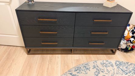 Black wood dresser
