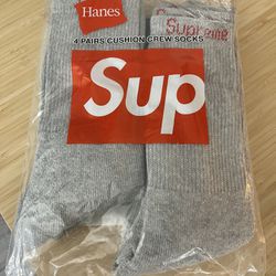 Supreme grey crew socks new 