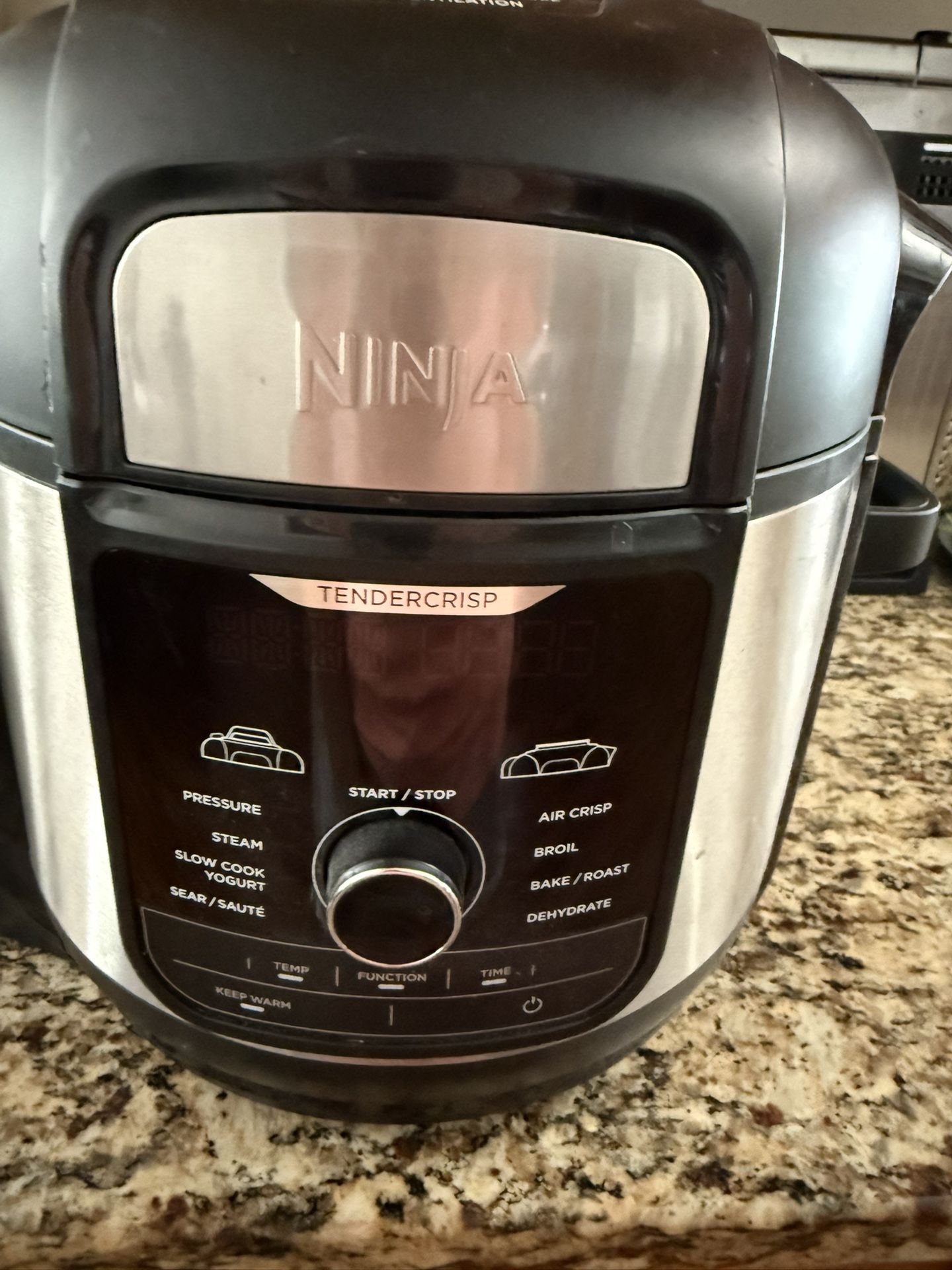 Ninja Foodi Deluxe Tender crisp