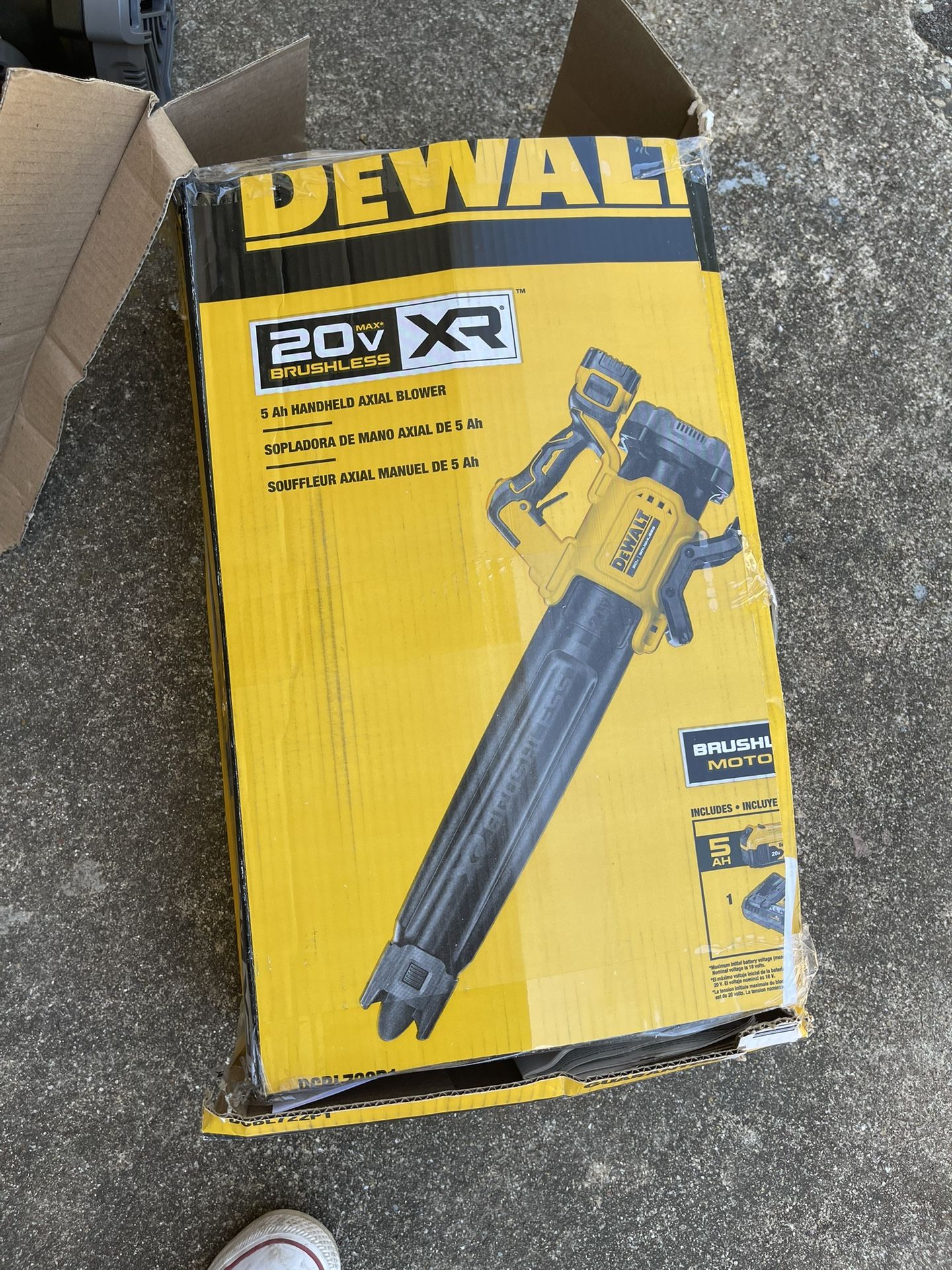 Dewalt 20 Volt Max Brushless Leaf Blower With Battery And Combo