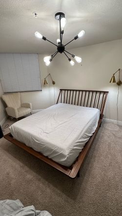 Solid wood queen bed