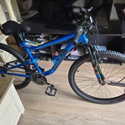 Mongoose Mountain Bike 