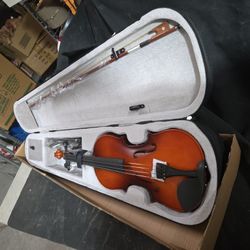 Violin New With Accessories 