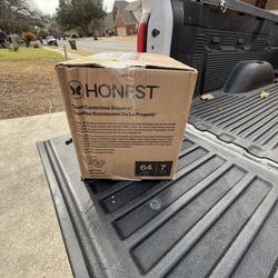 Honest Size 7 Diapers 64ct