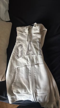 Kids gap sweater size large