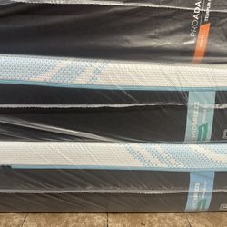 King Queen Size Tempurpedic ProAdapt,  ProBreeze,  LuxeBreeze Mattress  Pro Breeze /Luxe Adapt /Pro Adapt /Adapt /cloud /Tempur pedic contour Supreme 