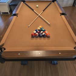Pool table