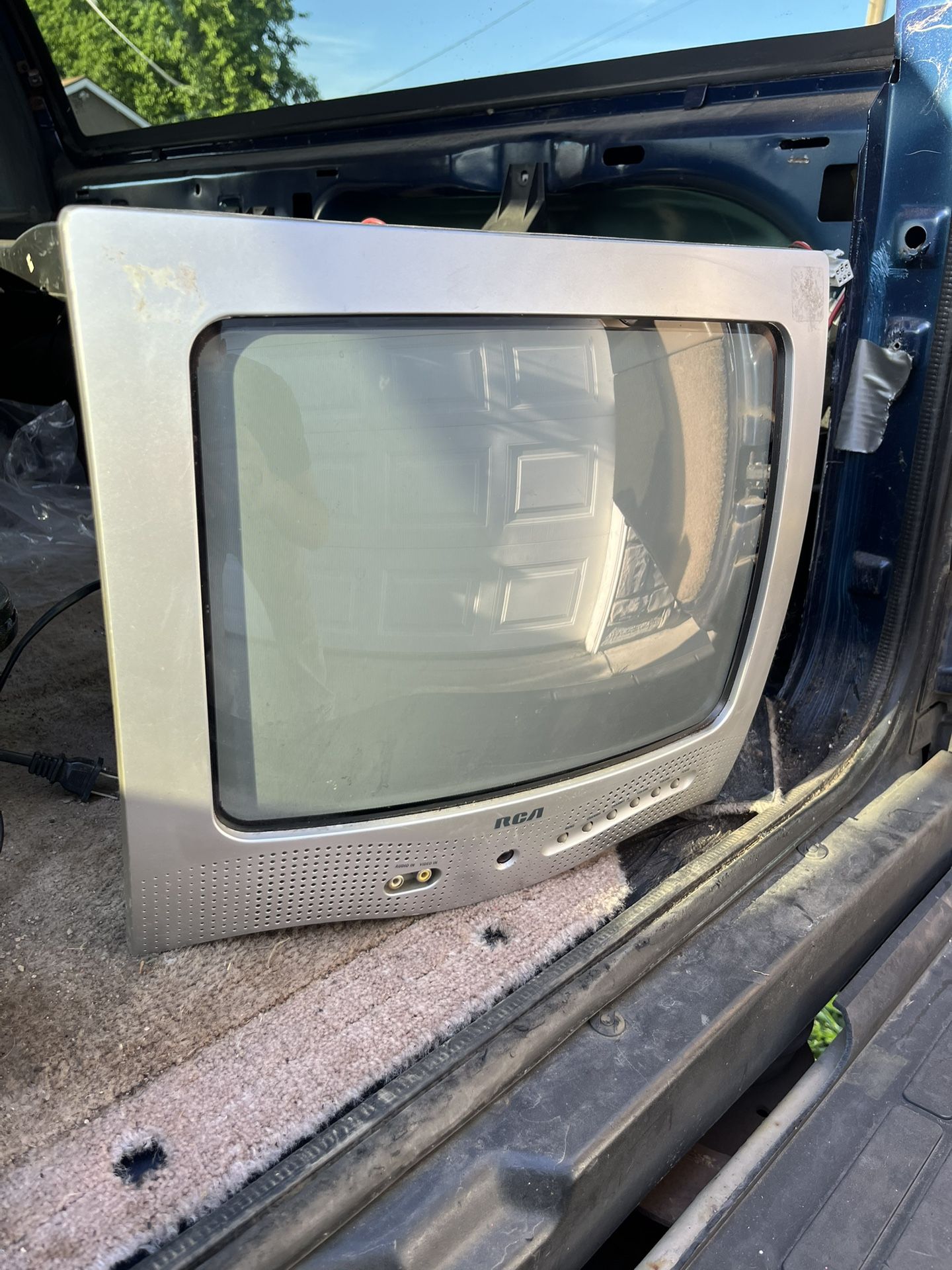 14” RCA Gaming TV (2002)