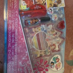 New Disney Princess Beauty Kit