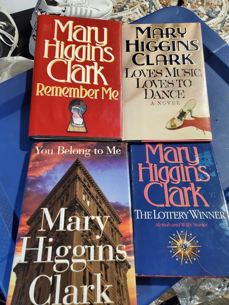 4 Books By Mary Higgins Clark