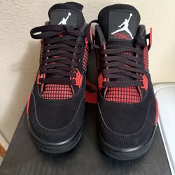 Jordan 4 Red Thunder Size 7.5