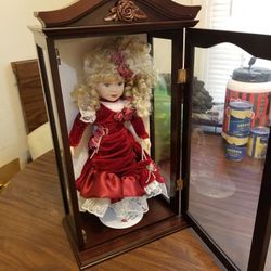 1999 Camelia Garden Collectable Porcelain dolls 