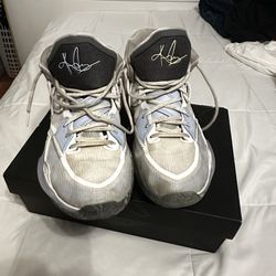 Kyrie Basketball Shoes 