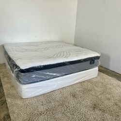 King Serta Perfectsleeper Select Mattress (Delivery Is Available)
