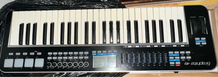 Samson Graphite 49 MIDI Keyboard Controller