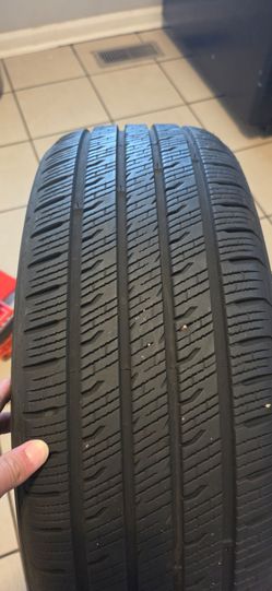 235/60R18