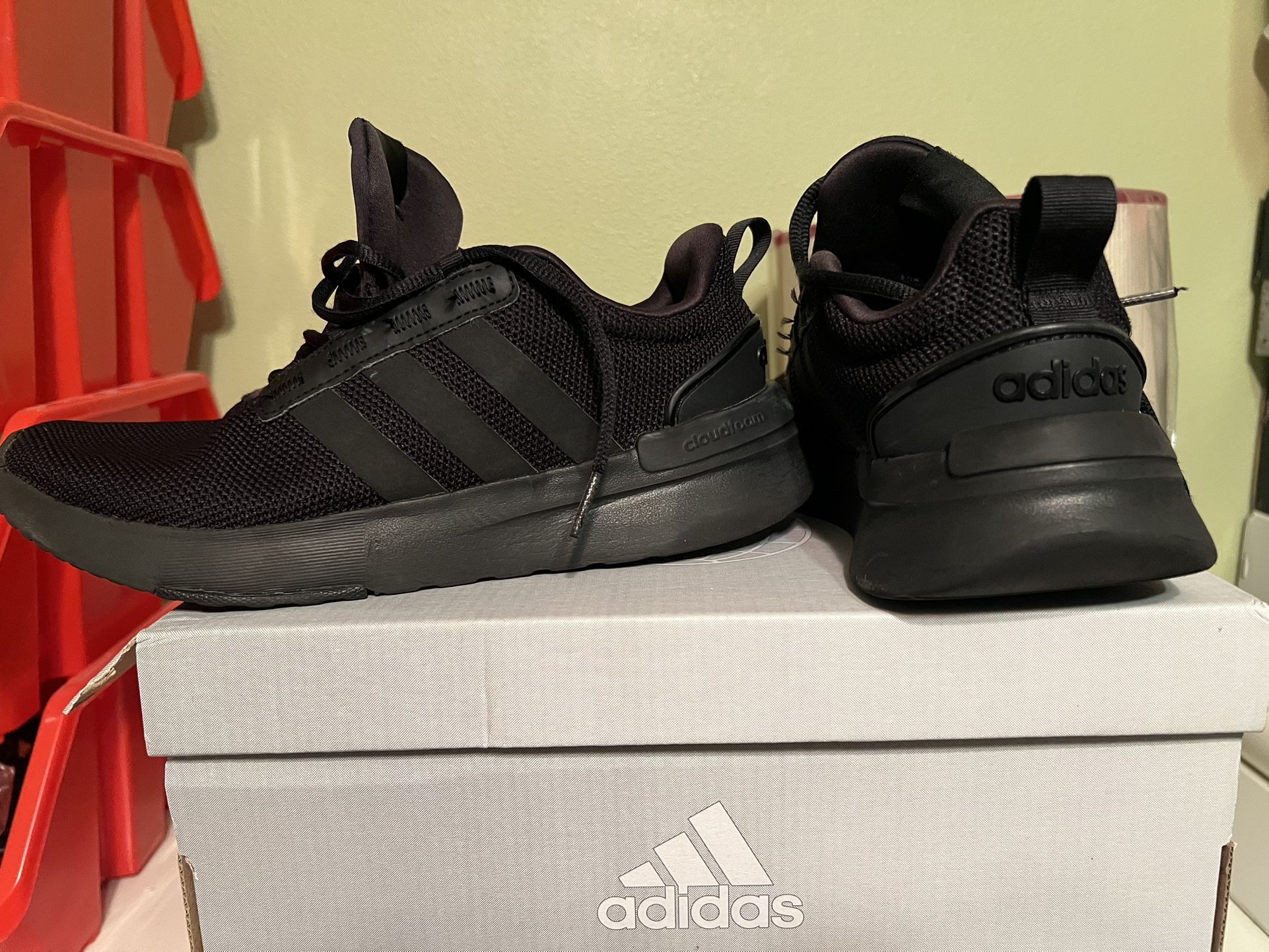 Boys Adidas Shoes 