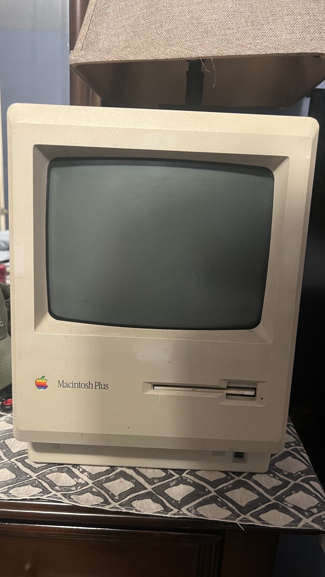 Mac Plus (no Cords)