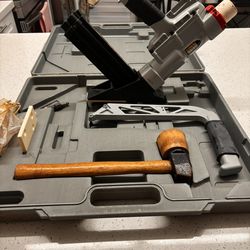 Pistols De Installation De Madera