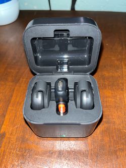 Wireless microphone with Charging Case