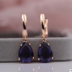 E45- 585 Rose Gold Natural Sapphire Earring