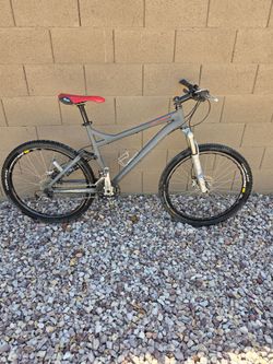 Specialized Epic Elite M5