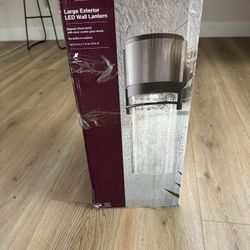 Wall Lantern 