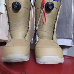 Snow Boots
