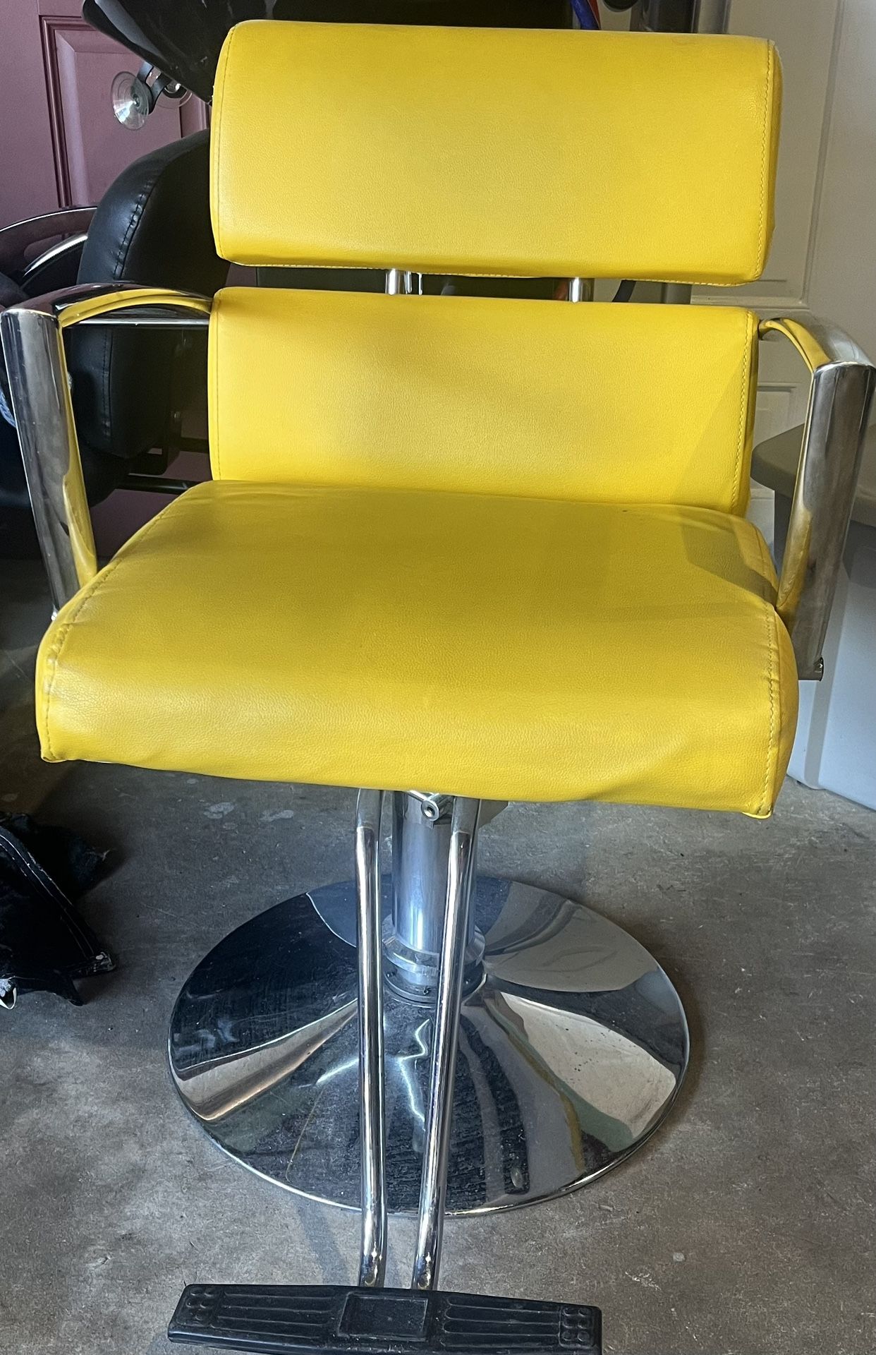 Styling Chair/ Silla de Peluquería 