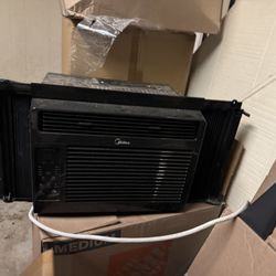 Midea 5,000 BTU AC