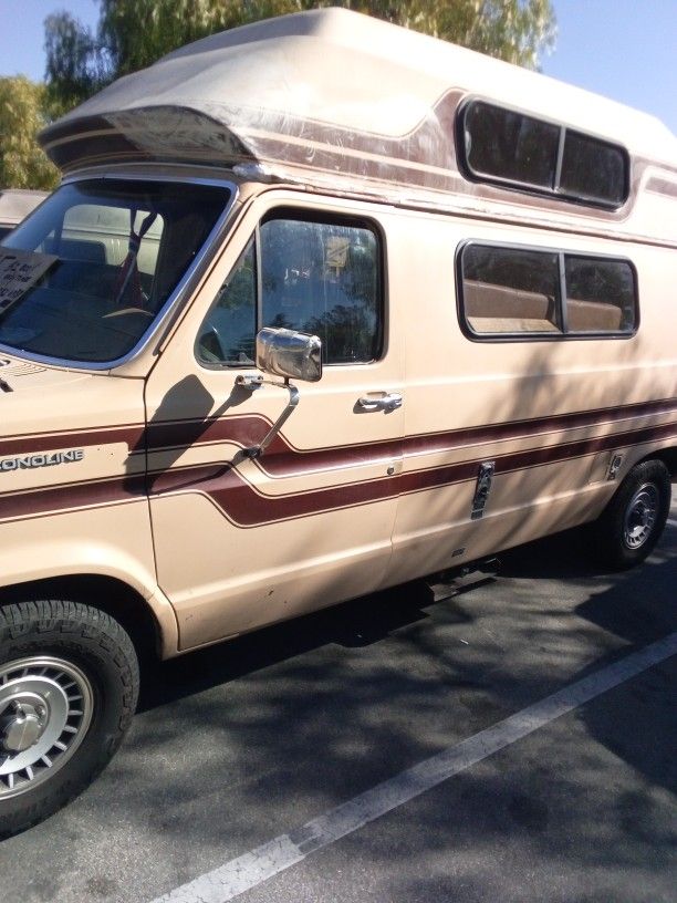 1985 Coachman  Rv Van