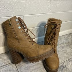 Women’s Boot Heels 