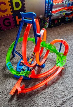 The Hot Wheels Action Epic Crash Dash