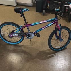 Girls Bike Not Used At All Used It For 1 Day After Never Used It 