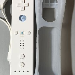 Wii Controller + Case