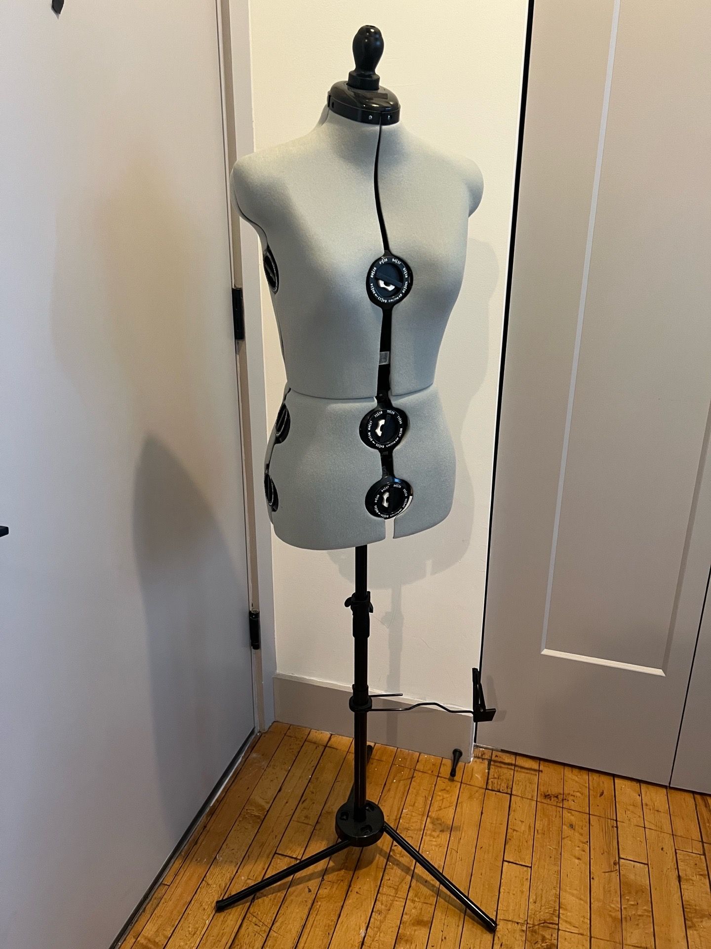 Dritz Twin-Fit adjustable dress form - Small - Silver Gray