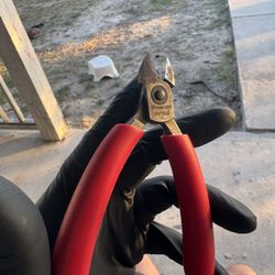 Snap On P-Series Cutting Pliers (Red)