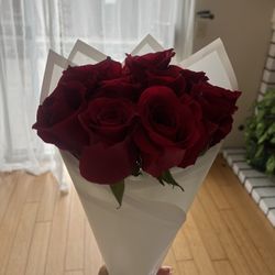ramo| flowers| flower bouquets| bouquet| roses| valentines
