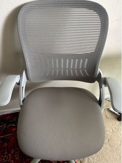 Desk chair