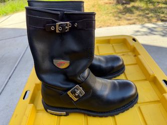 Red Wing Men’s Boots