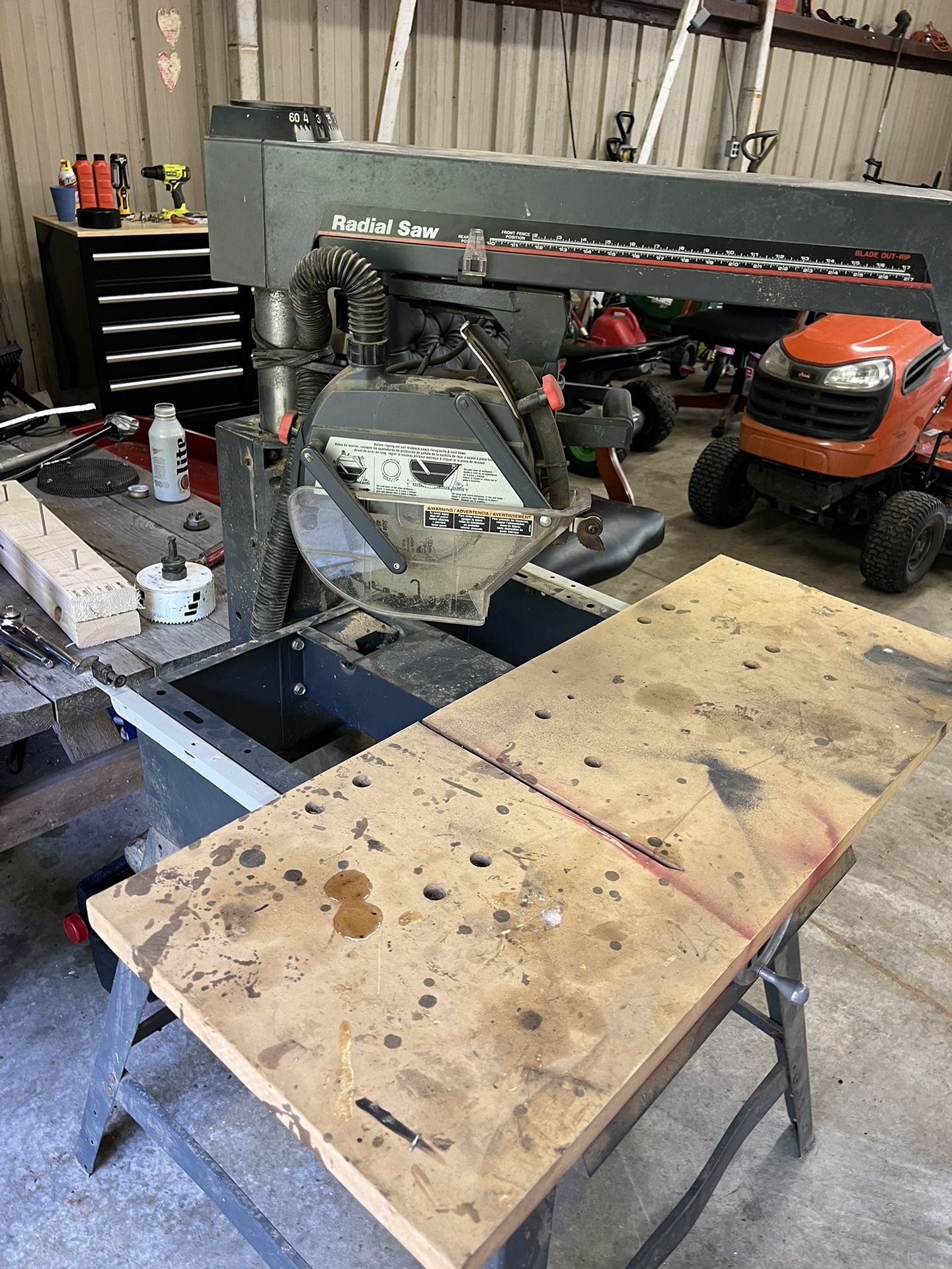 Radial saw