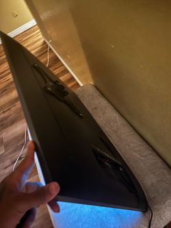 40 in tv w mount on the back
